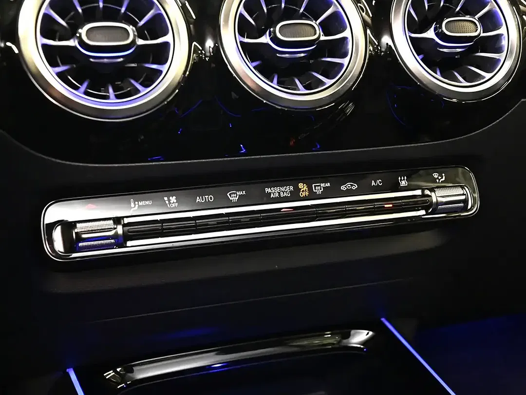 Mercedes-Benz GLA 250 Style - foto 8