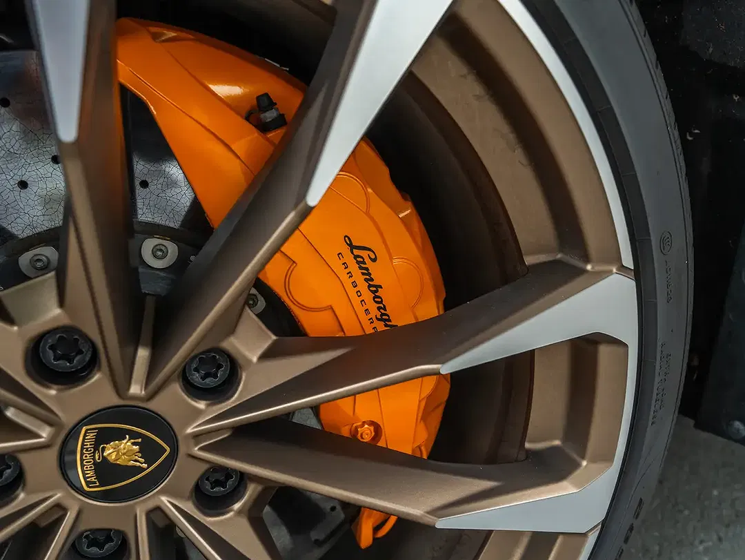 Lamborghini Urus - Thumbnail 12