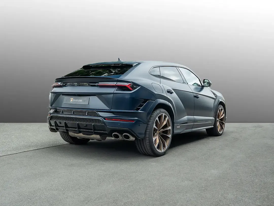 Lamborghini Urus - Thumbnail 5