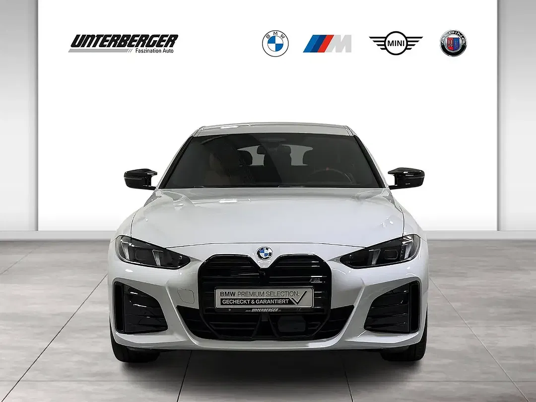 BMW i4 - Thumbnail 4
