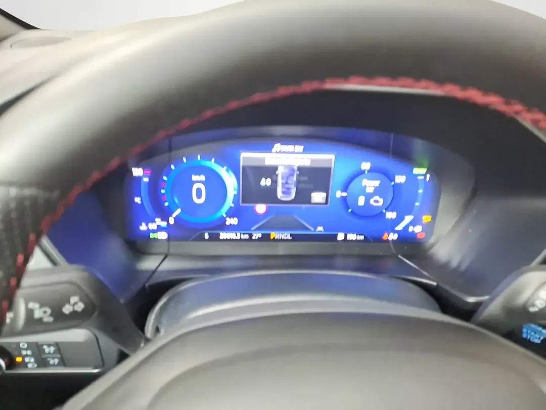 Ford Kuga - Thumbnail 9