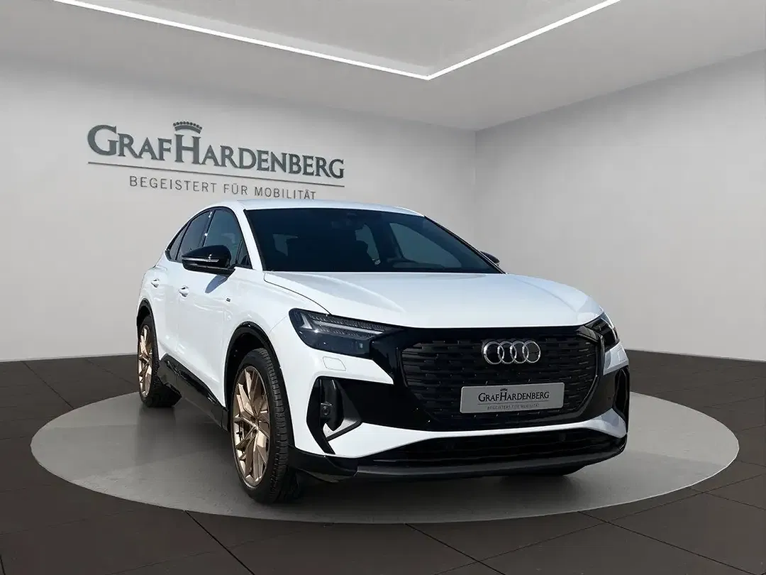 Audi Q4 e-tron - Thumbnail 8