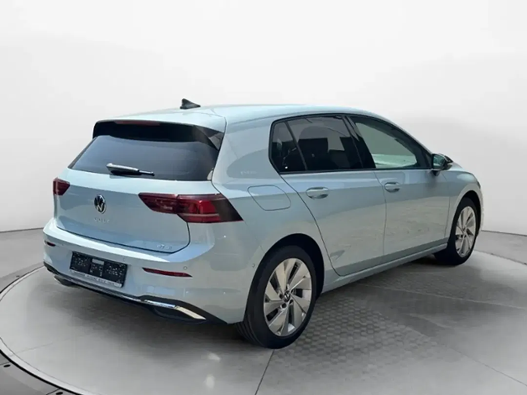 Volkswagen Golf - Thumbnail 5