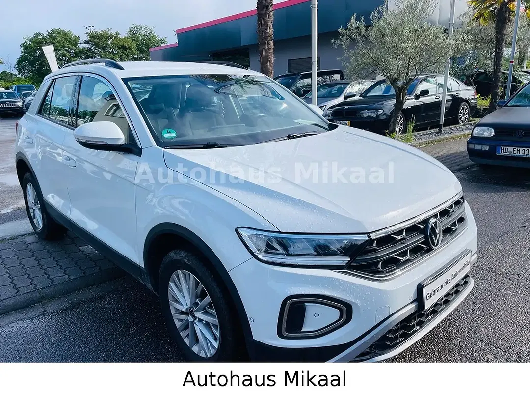 Volkswagen T-Roc Life - foto 1