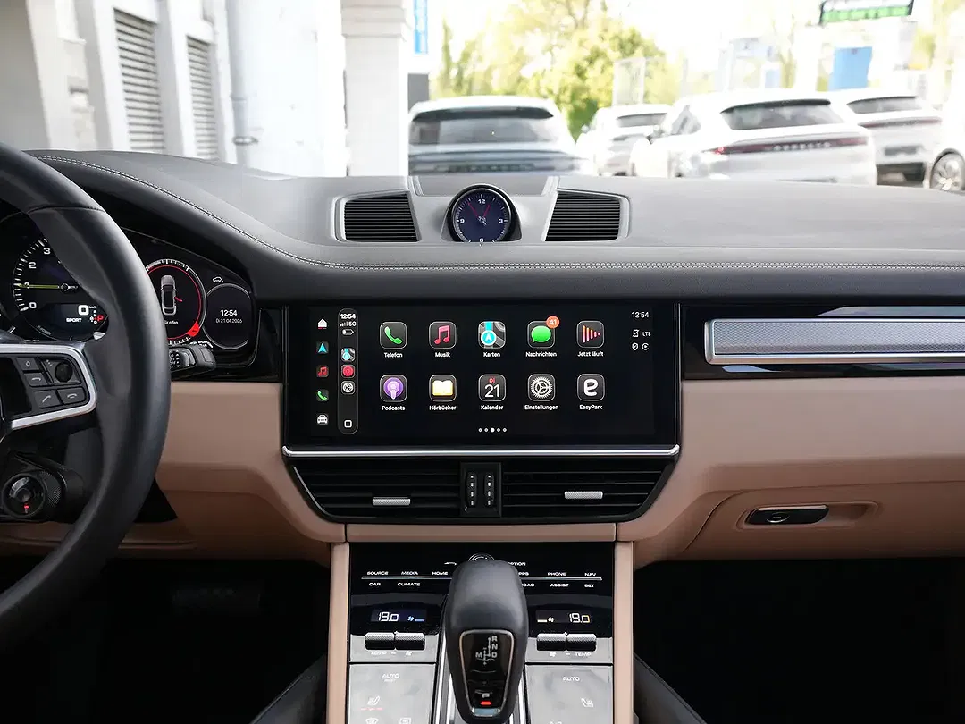 Porsche Cayenne - Thumbnail 18