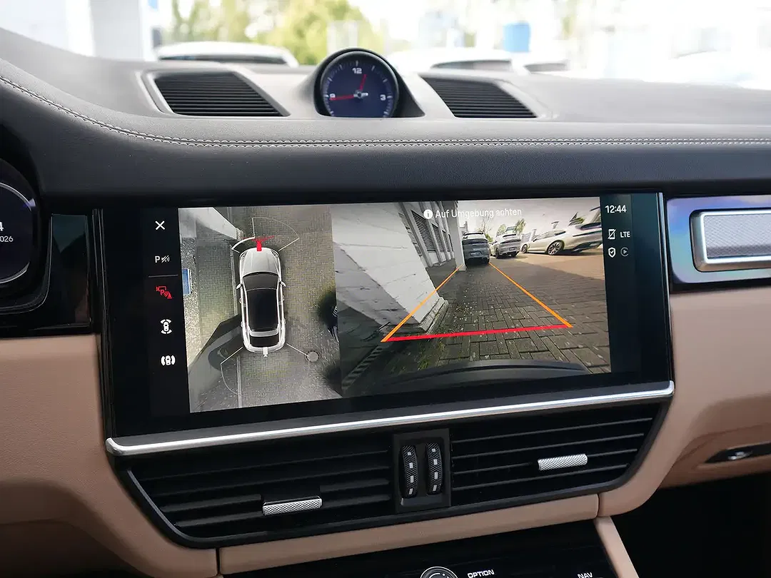 Porsche Cayenne - Thumbnail 22