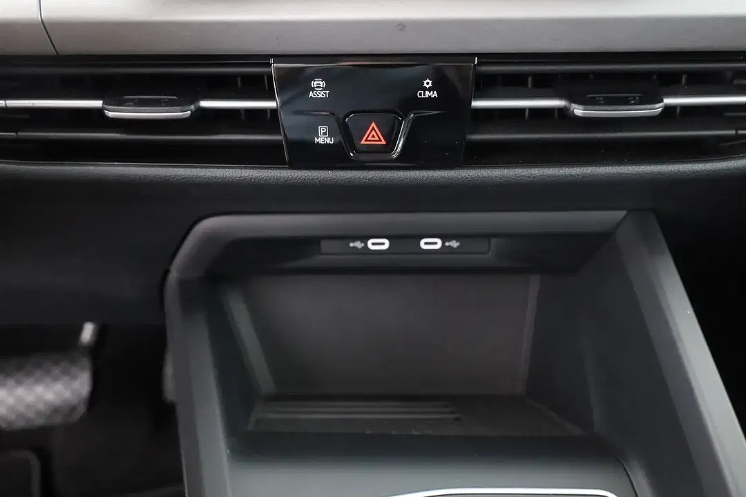 Volkswagen Golf - Thumbnail 11
