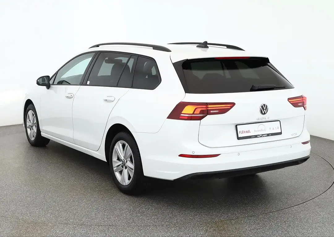 Volkswagen Golf - Thumbnail 2