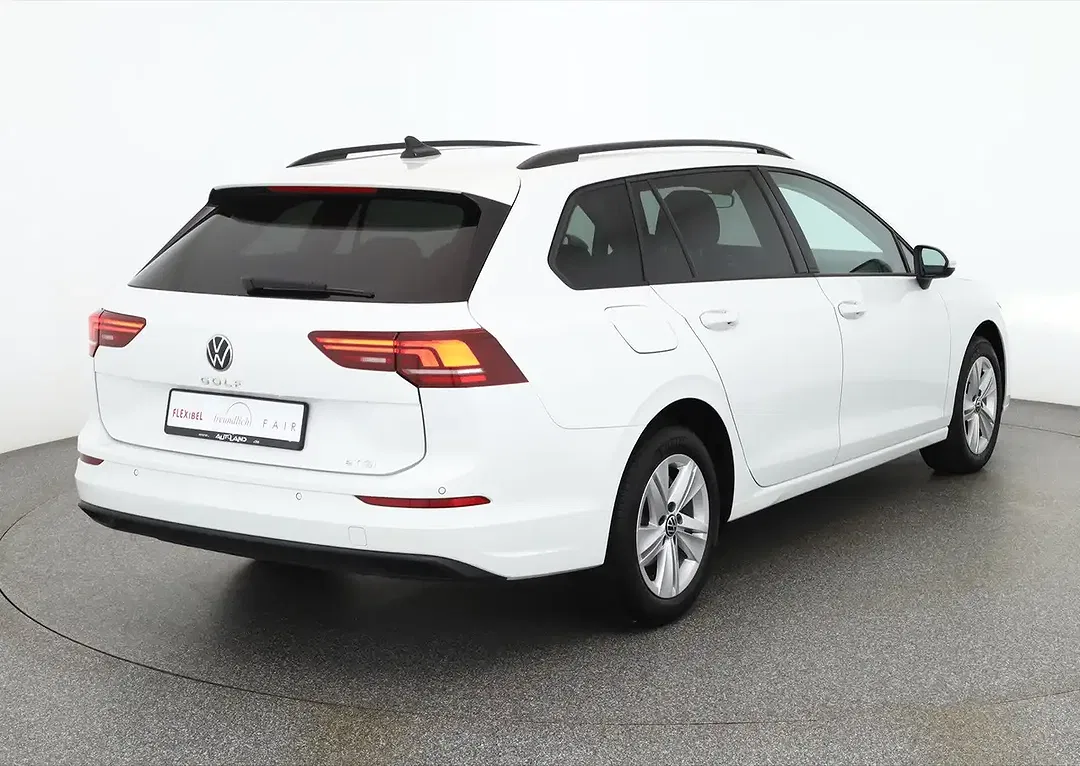 Volkswagen Golf - Thumbnail 4