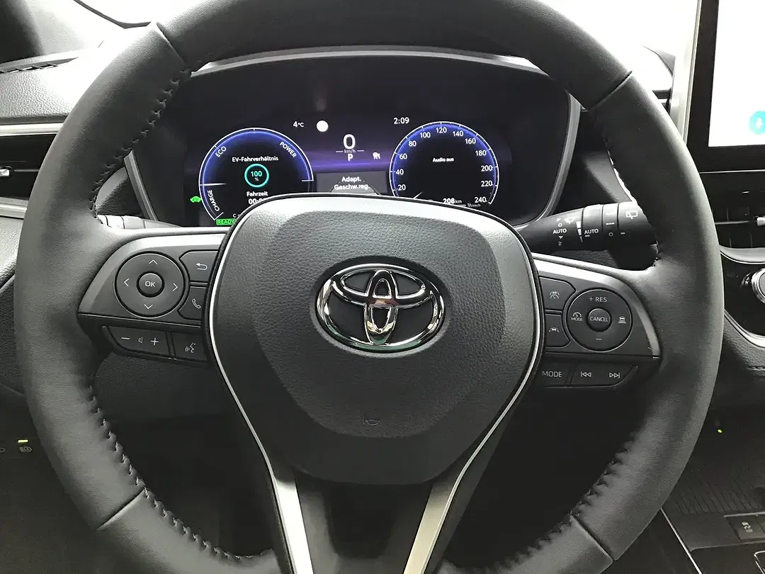 Toyota Corolla Cross - Thumbnail 11
