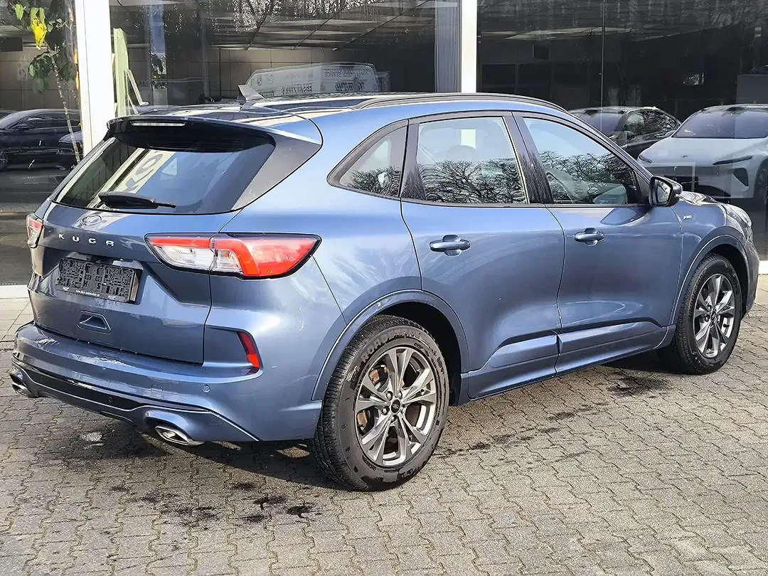 Ford Kuga - Thumbnail 4