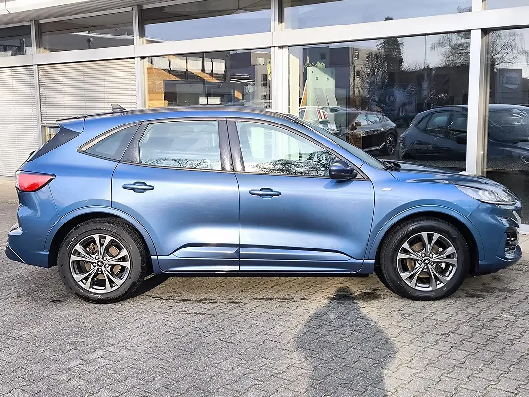 Ford Kuga - Thumbnail 6