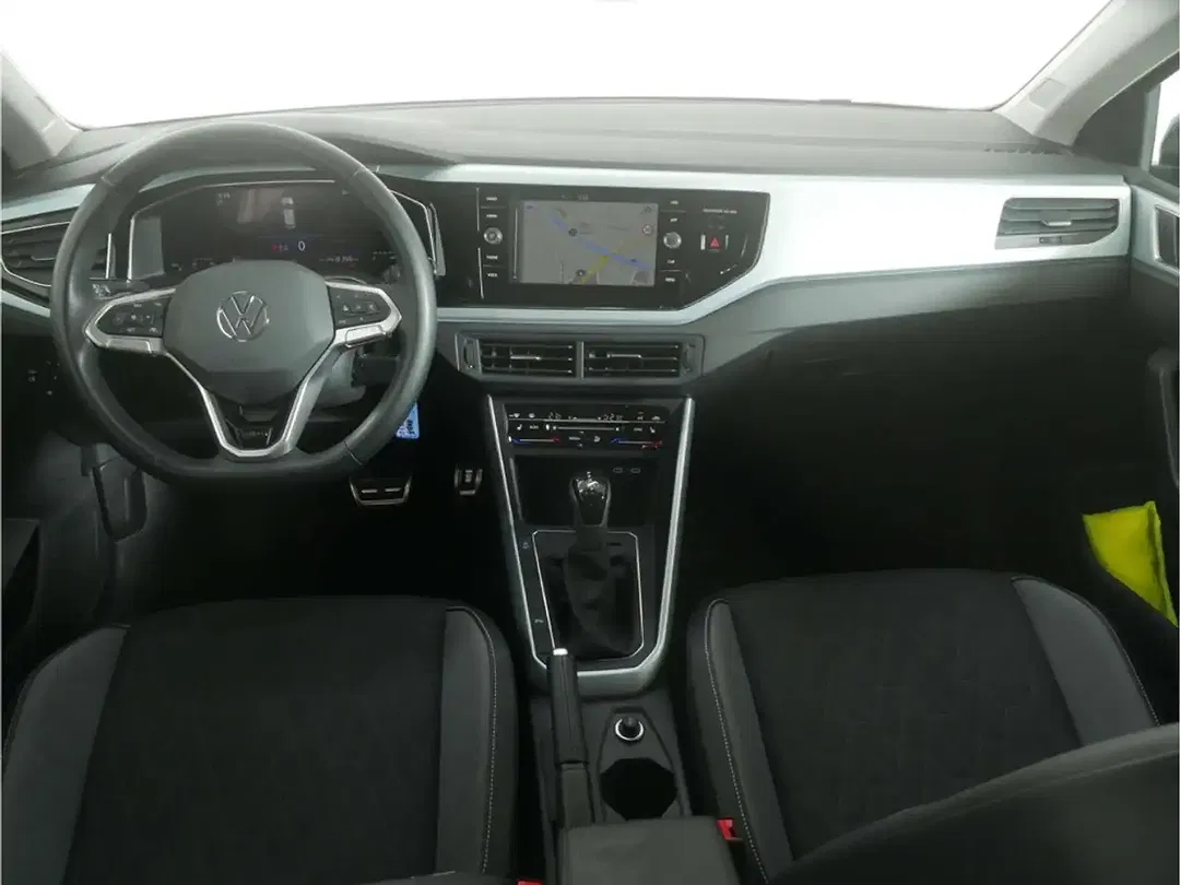 Volkswagen Polo - Thumbnail 12