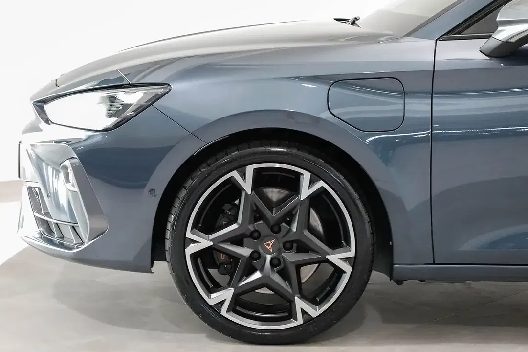 CUPRA Leon - Thumbnail 13