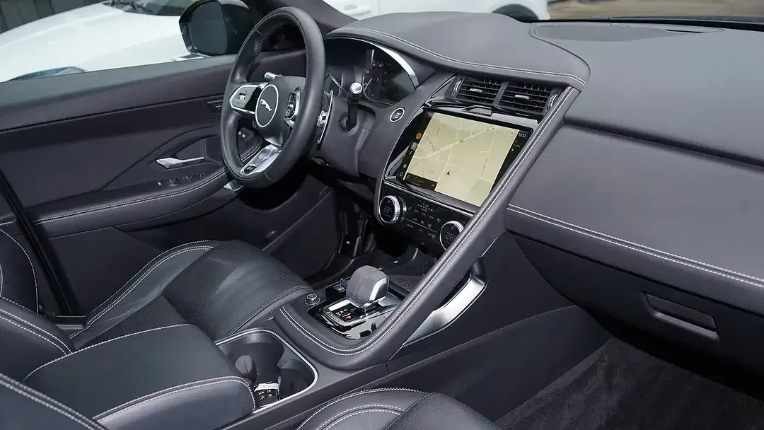Jaguar E-Pace - Thumbnail 5