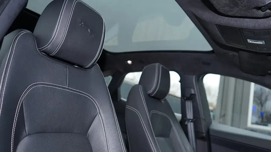 Jaguar E-Pace - Thumbnail 9
