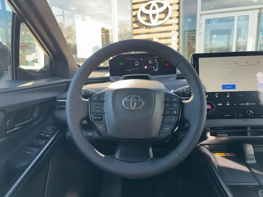Toyota C-HR - Thumbnail 10