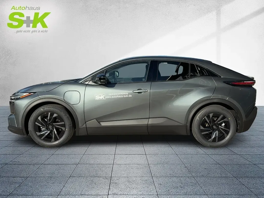 Toyota C-HR - Thumbnail 2