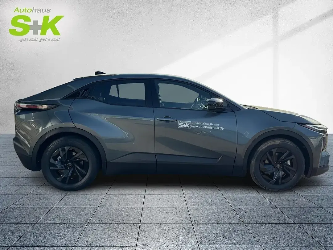 Toyota C-HR - Thumbnail 5
