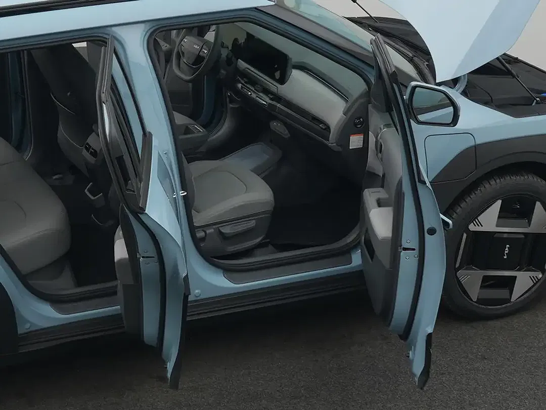Kia EV3 - Thumbnail 8