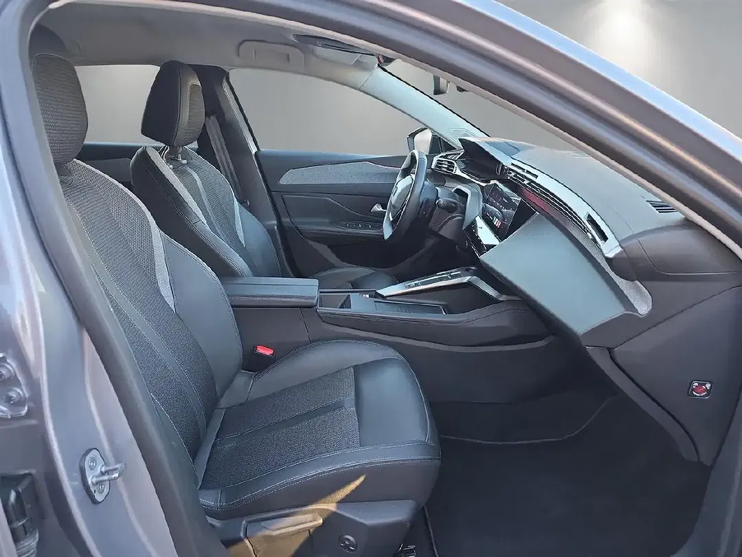 Peugeot 308 - Thumbnail 8