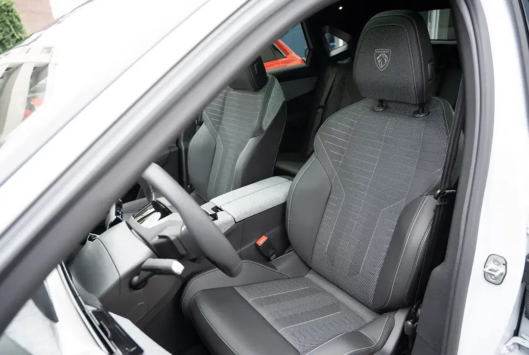 Peugeot 5008 - Thumbnail 6