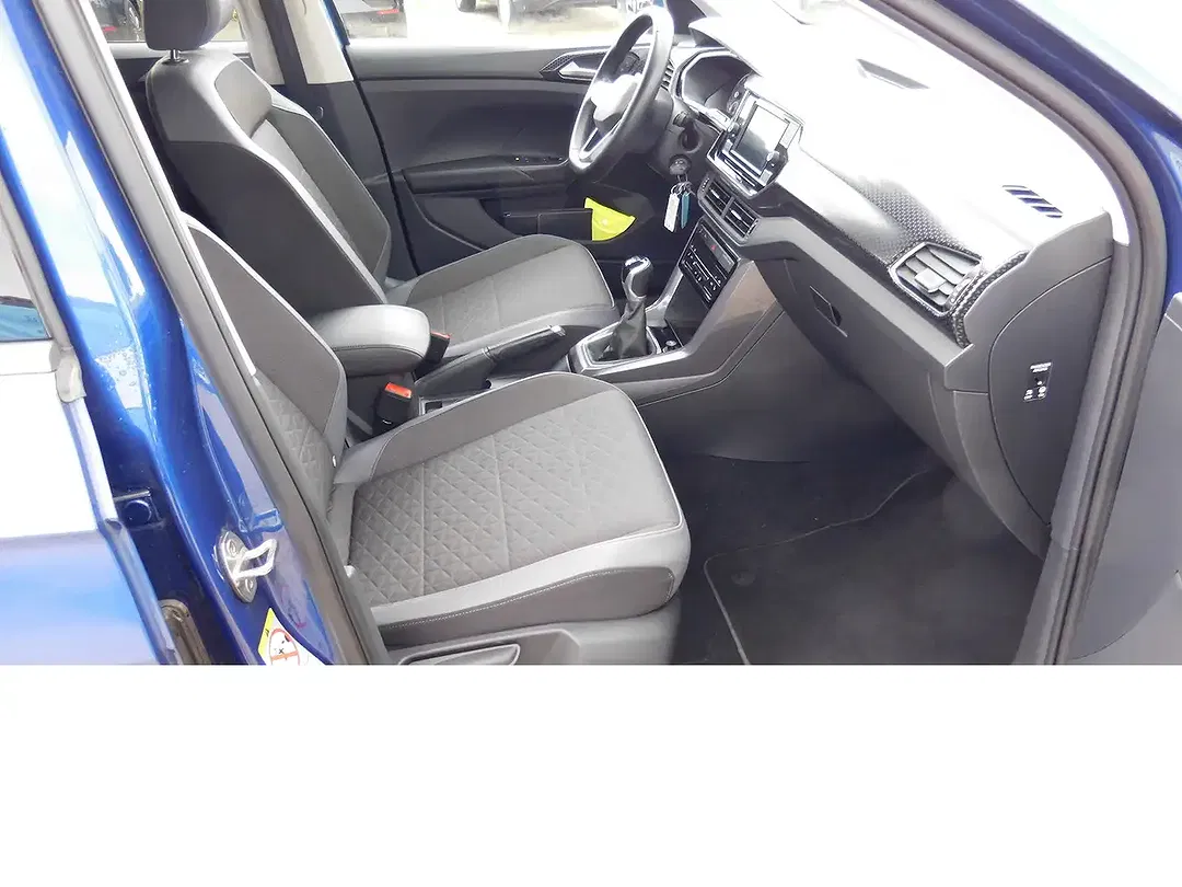 Volkswagen T-Cross - Thumbnail 10