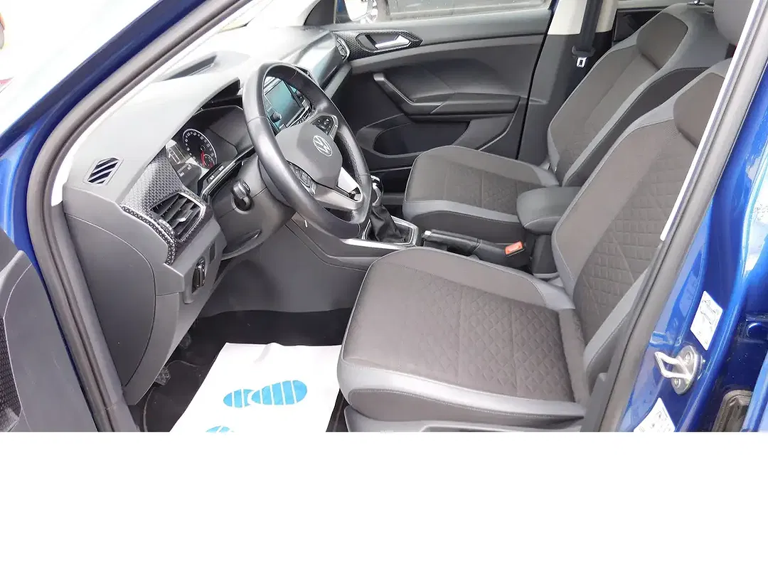 Volkswagen T-Cross - Thumbnail 11