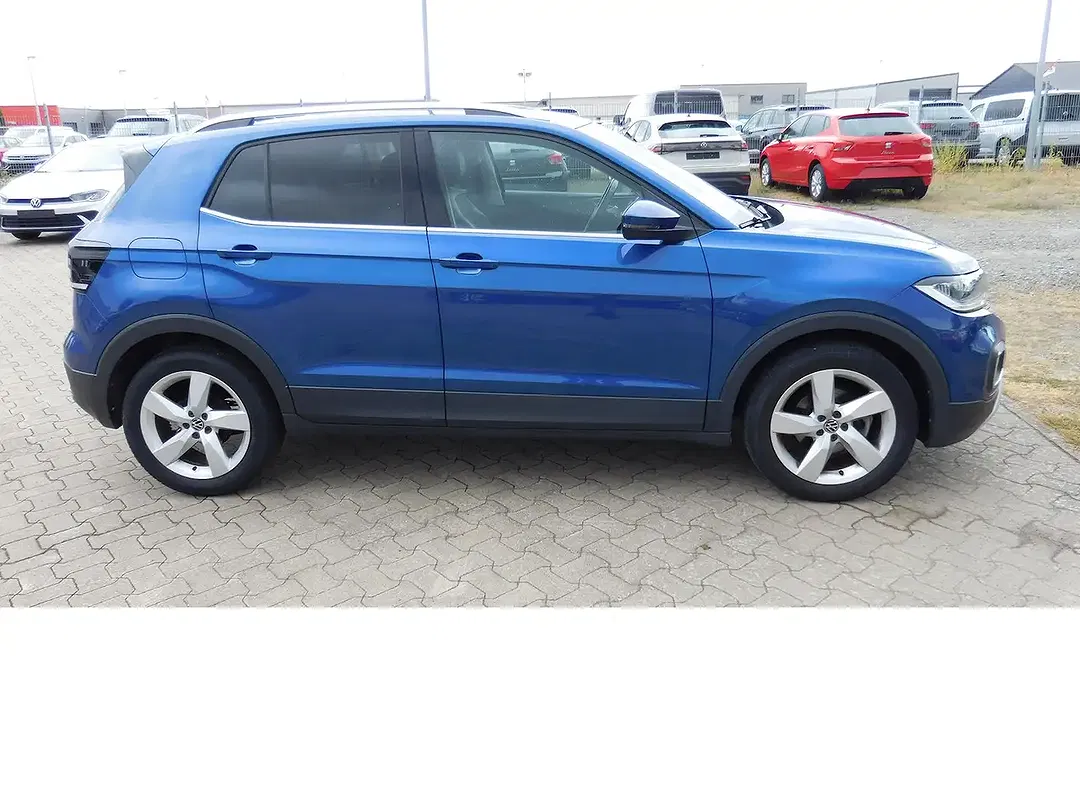 Volkswagen T-Cross - Thumbnail 2