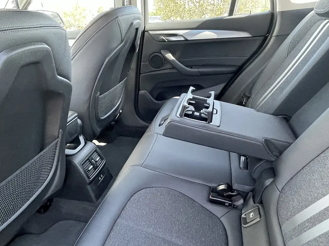BMW X1 - Thumbnail 13