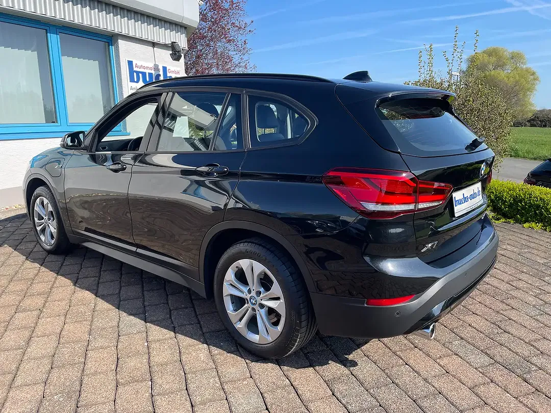 BMW X1 - Thumbnail 4