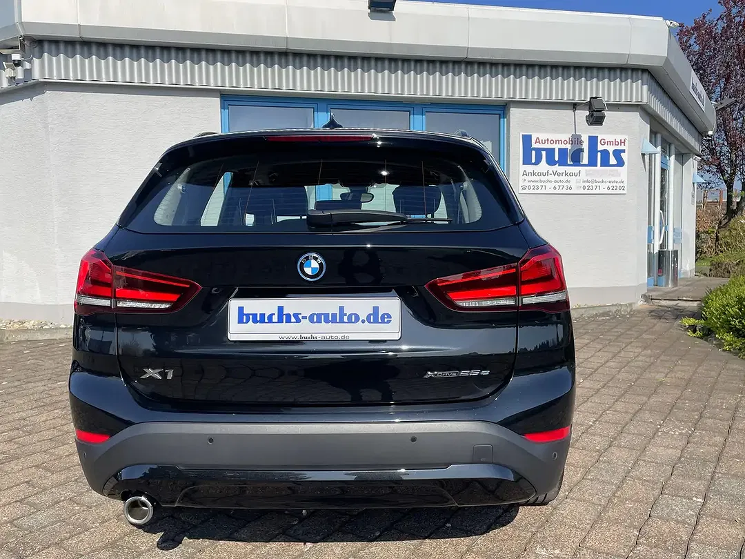 BMW X1 - Thumbnail 6