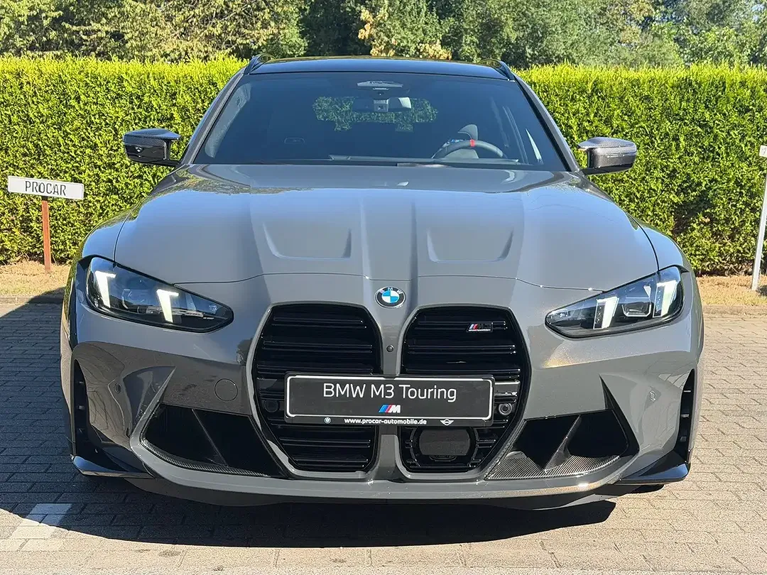 BMW M3 - Thumbnail 3