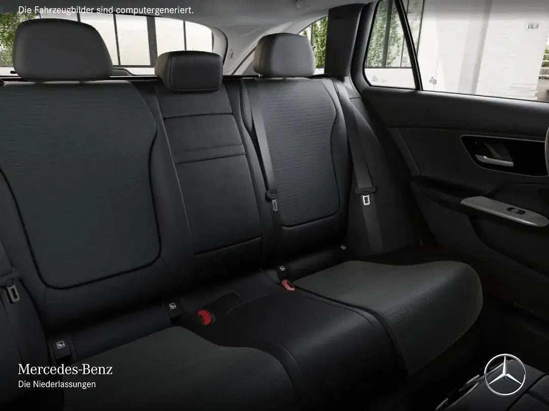 Mercedes-Benz C 300 - Thumbnail 12