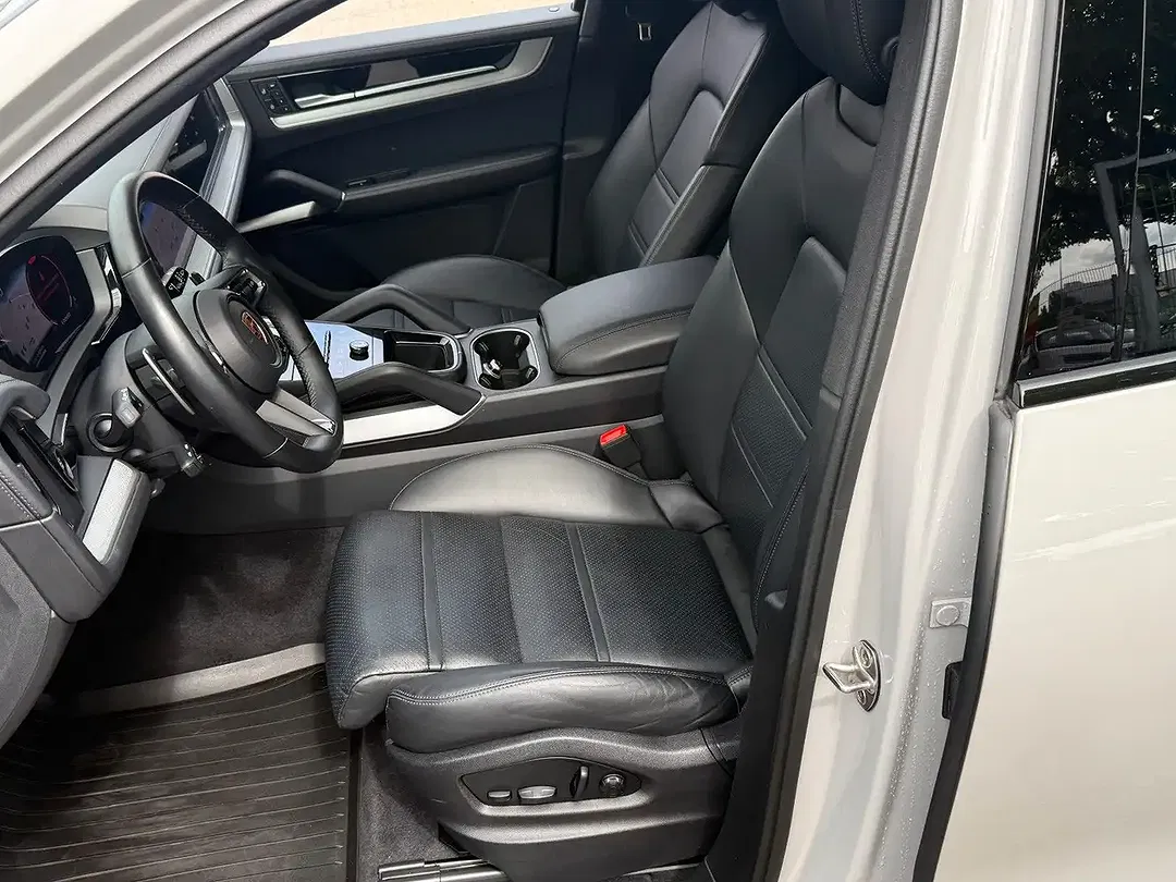 Porsche Cayenne E-Hybrid - foto 15