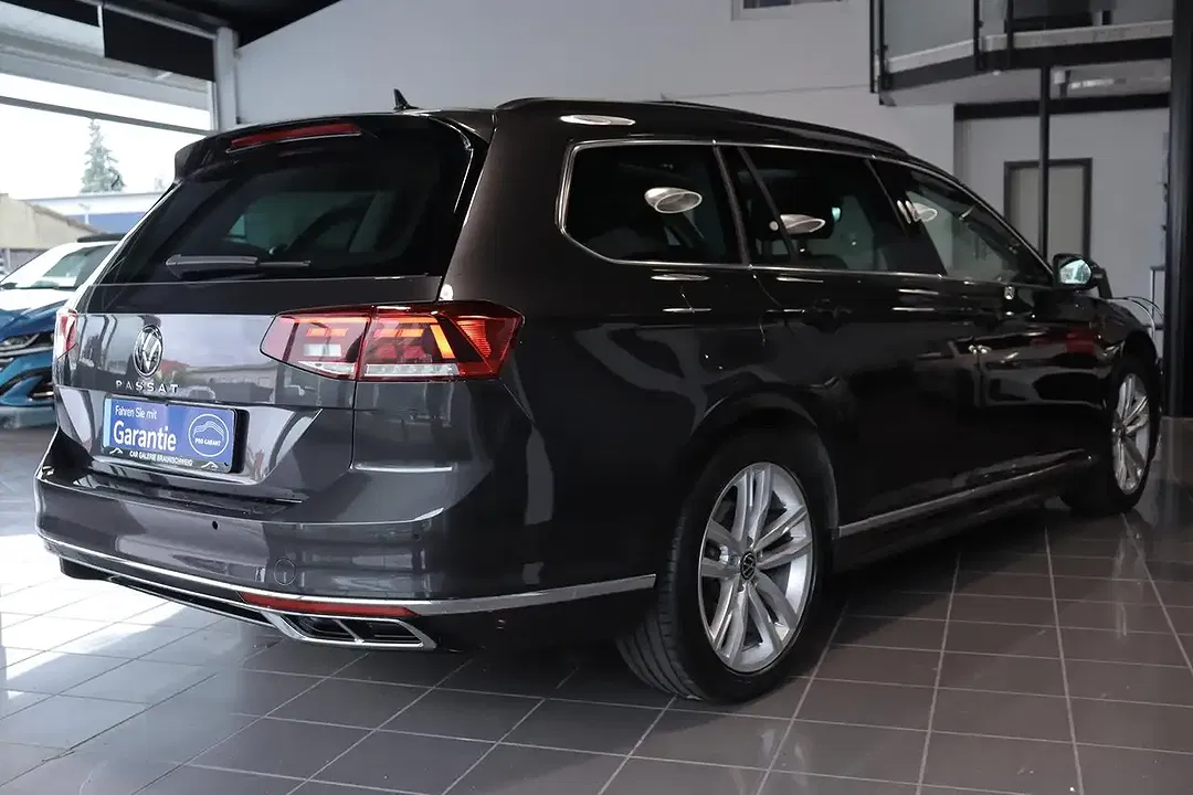 Volkswagen Passat Variant - Thumbnail 4