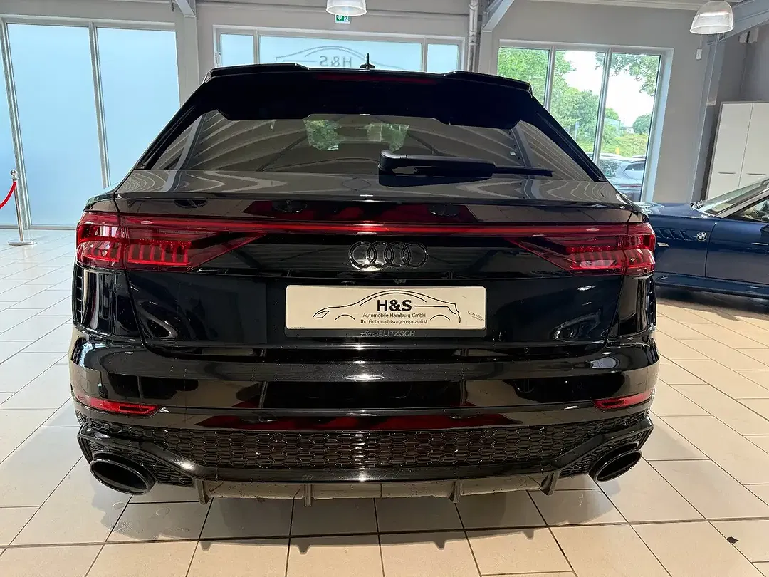 Audi RS Q8 - Thumbnail 5