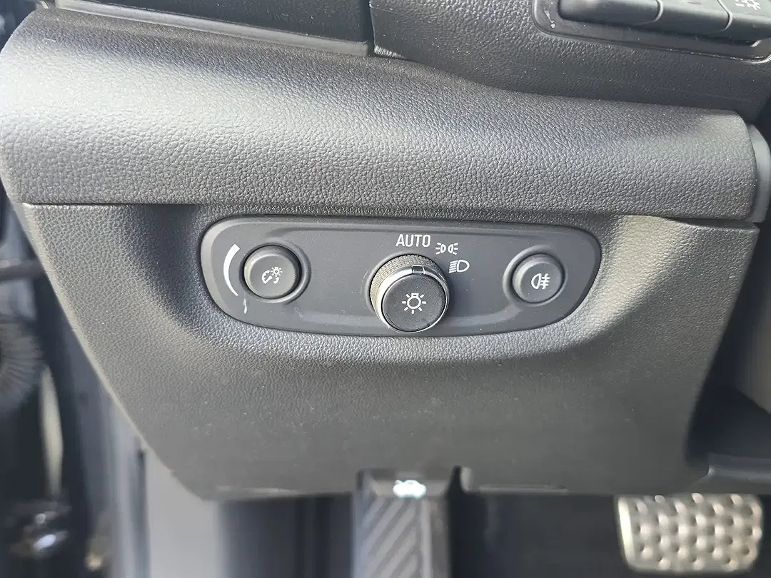 Opel Insignia - Thumbnail 13