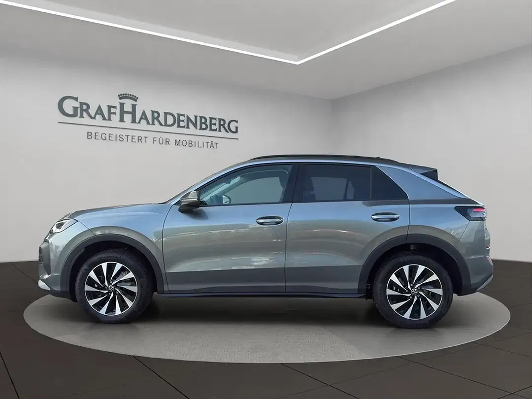 Volkswagen T-Roc - Thumbnail 2