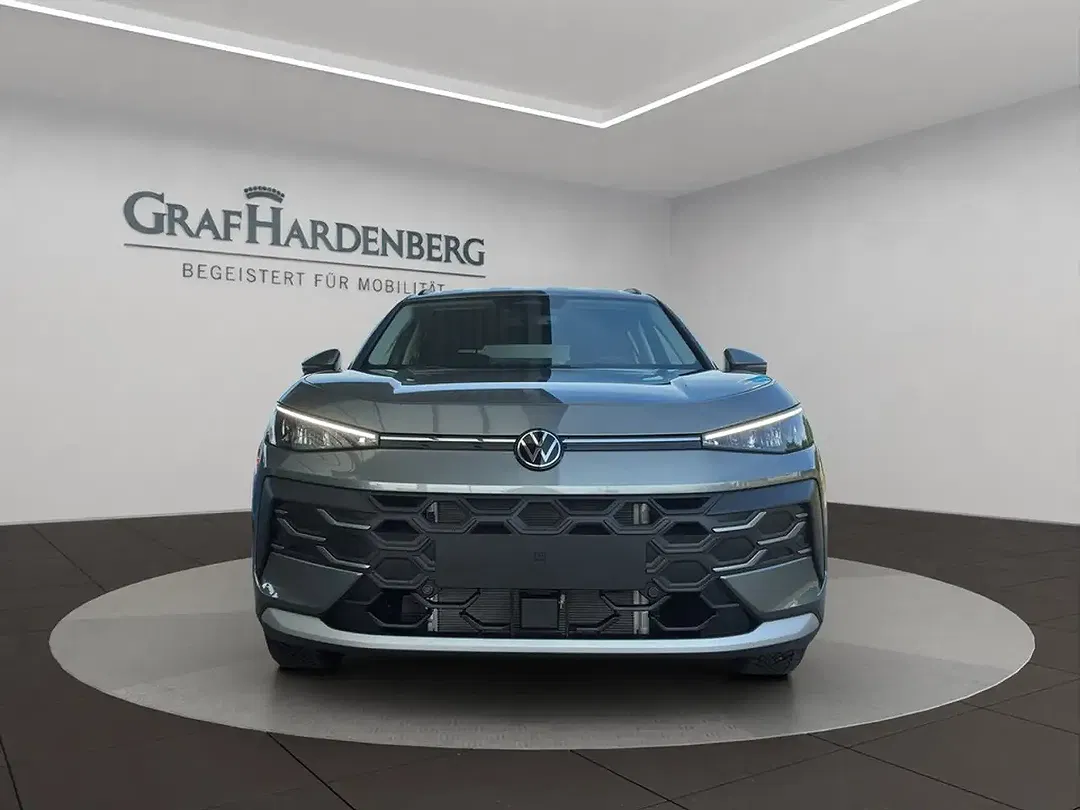 Volkswagen T-Roc - Thumbnail 9