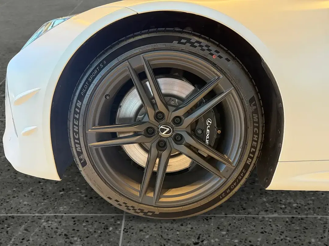 Lexus LC 500 - Thumbnail 12