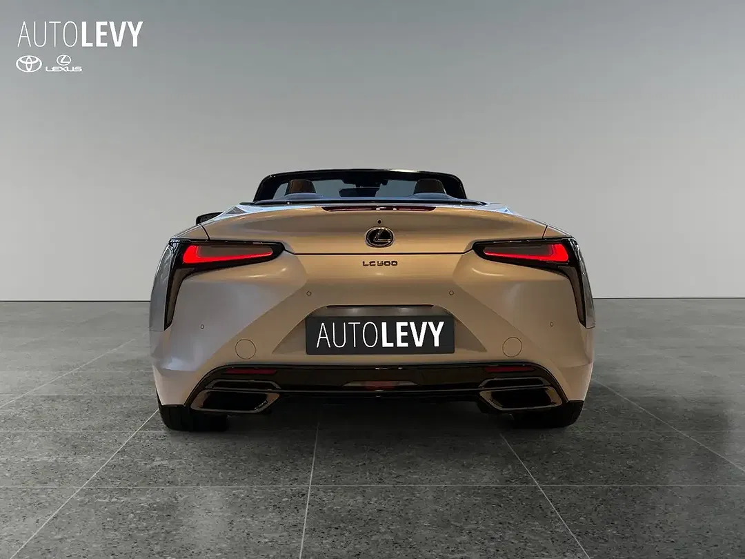 Lexus LC 500 - Thumbnail 4