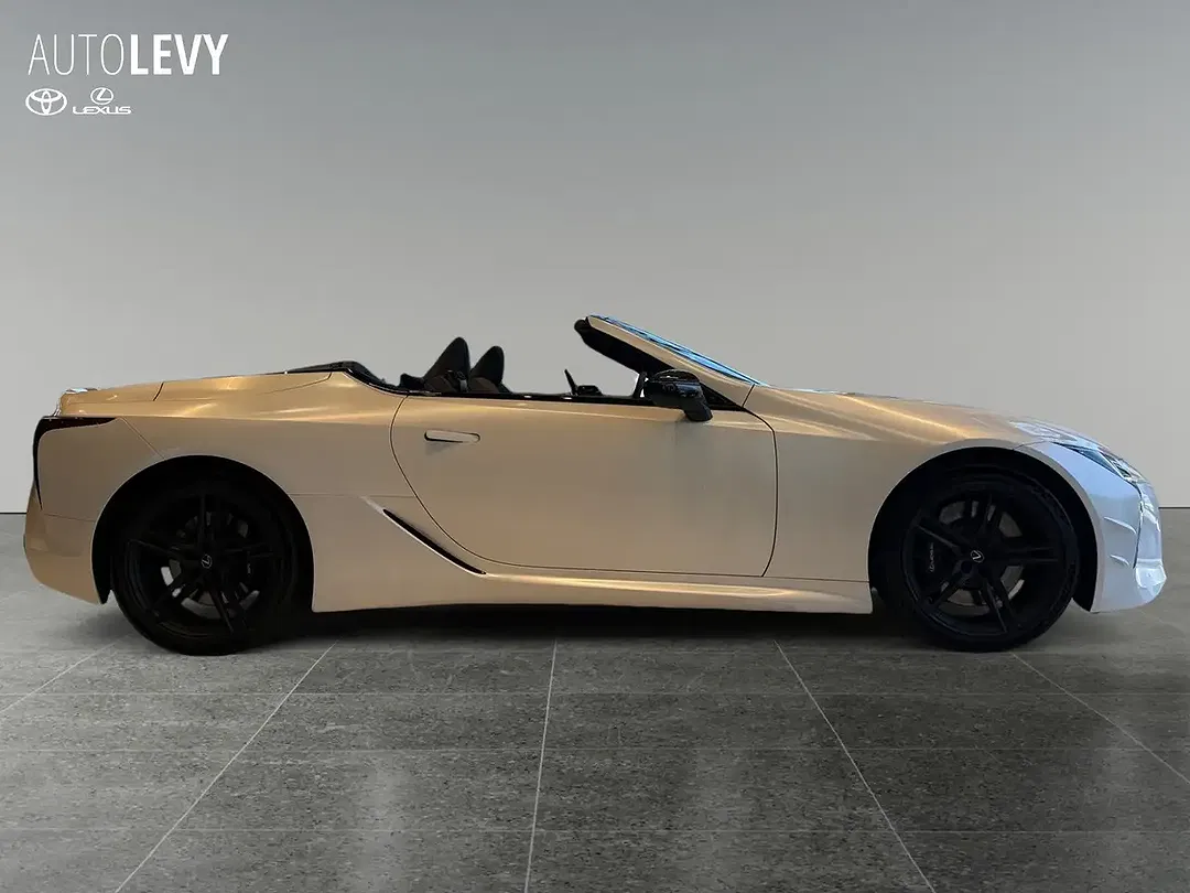 Lexus LC 500 - Thumbnail 6
