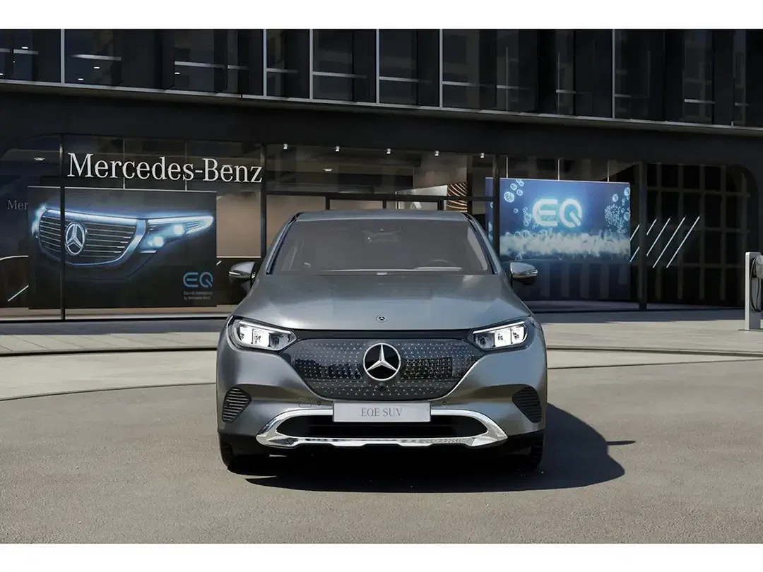 Mercedes-Benz EQE SUV - Thumbnail 11