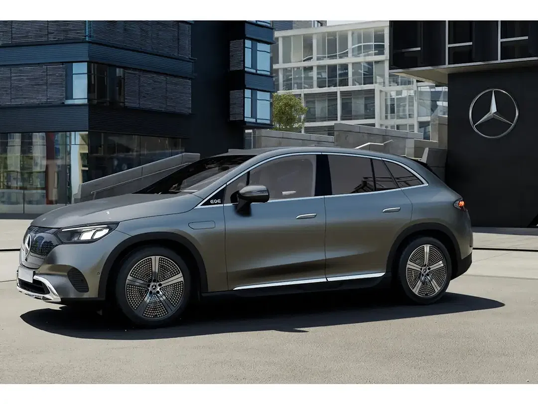 Mercedes-Benz EQE SUV - Thumbnail 13