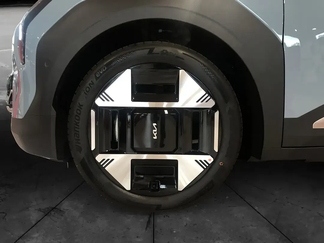 Kia EV3 - Thumbnail 5