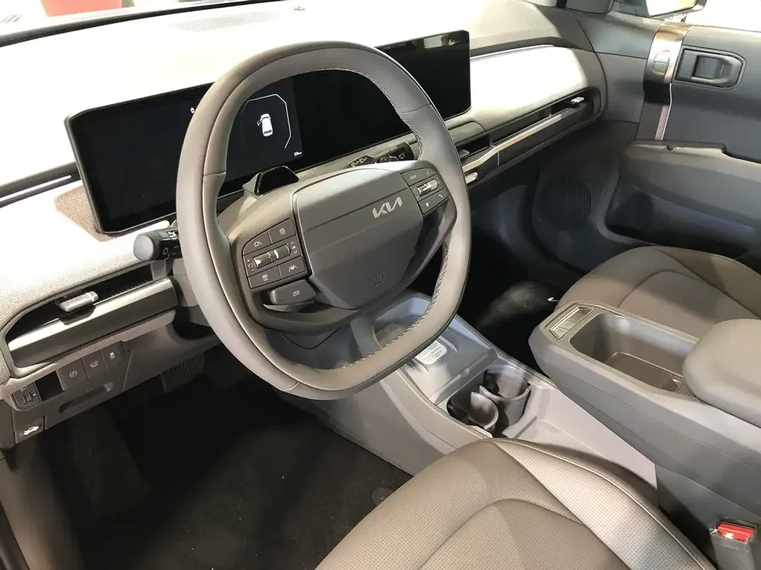 Kia EV3 - Thumbnail 6
