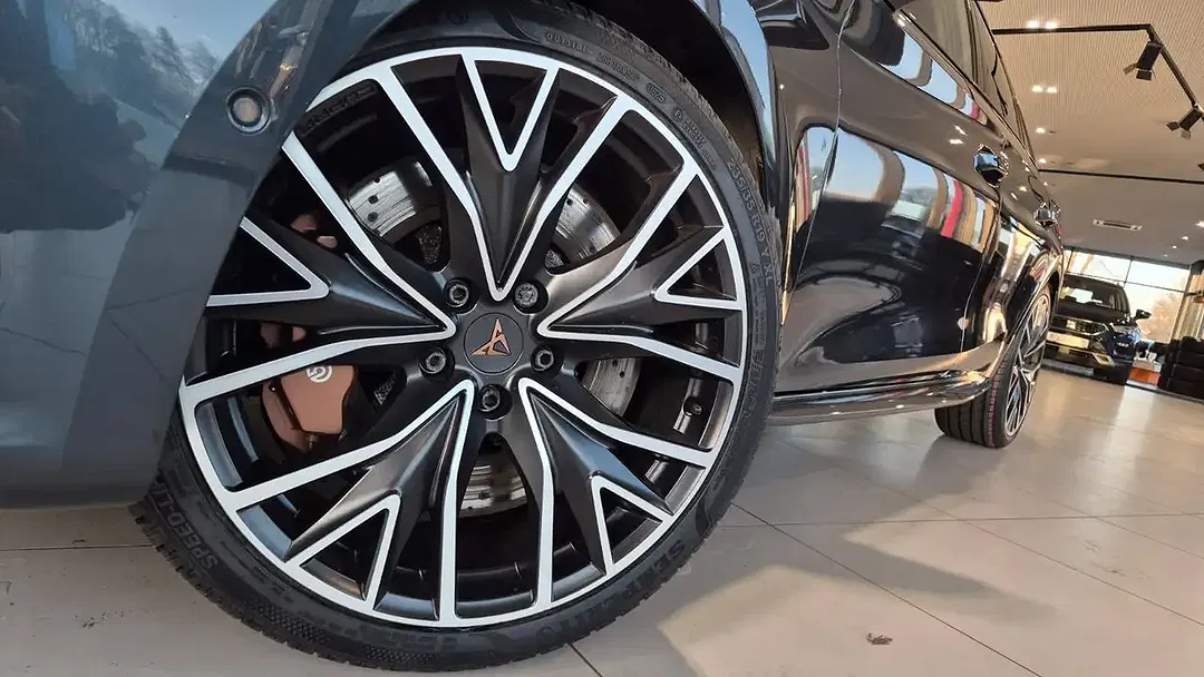 CUPRA Leon - Thumbnail 7