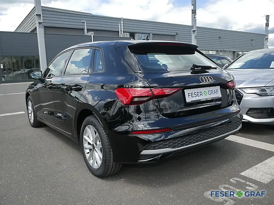 Audi A3 - Thumbnail 3