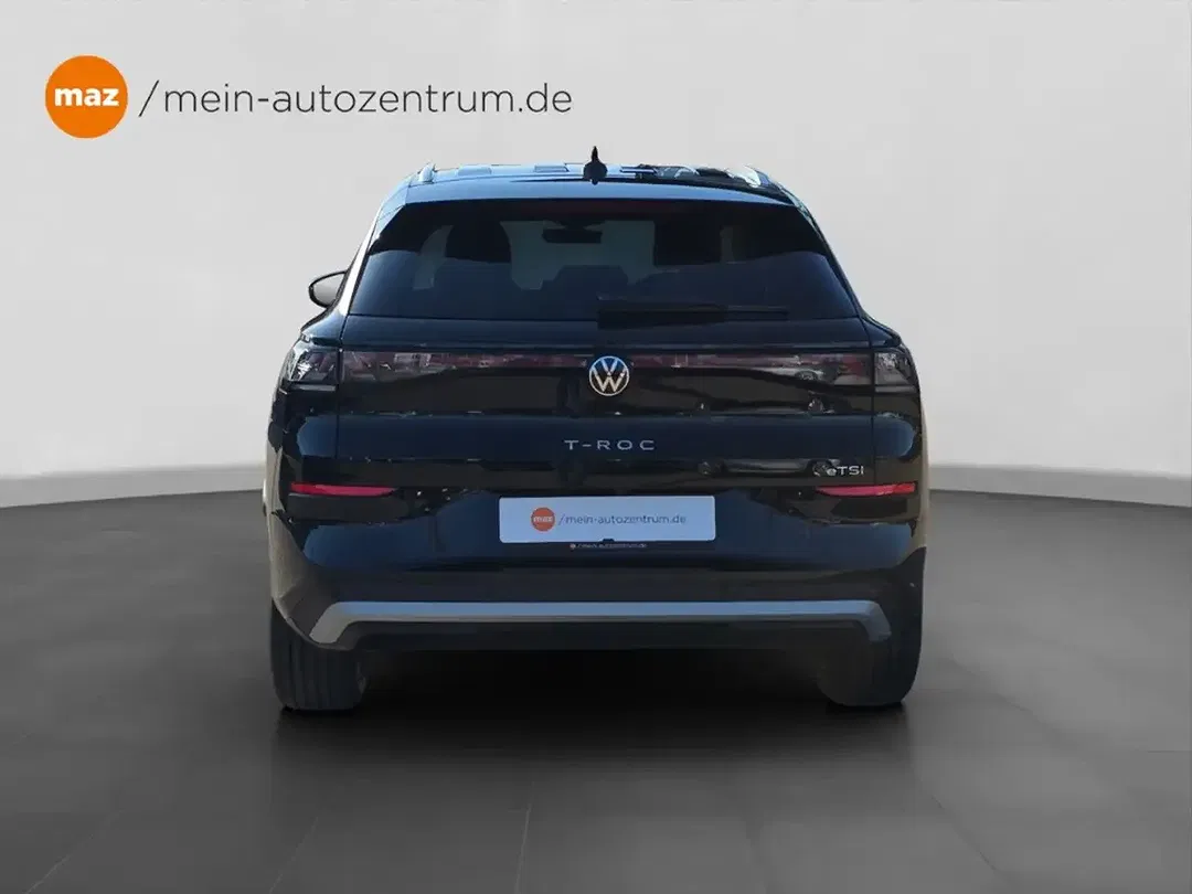 Volkswagen T-Roc - Thumbnail 4